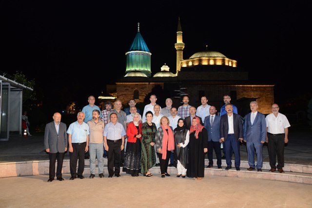 konya,-8.-mevlana-siir.jpg