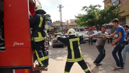 konya--sanayi-sitesinde--cikan-yangin-korkuttu-(1).jpg