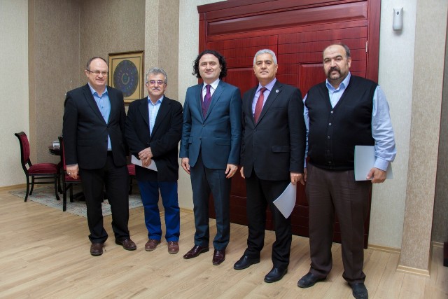 konya-adliyesi-calisanlarindan-mehmetcige-destek--(1).jpg