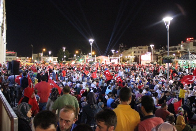 konya-demokrasi-4.jpg