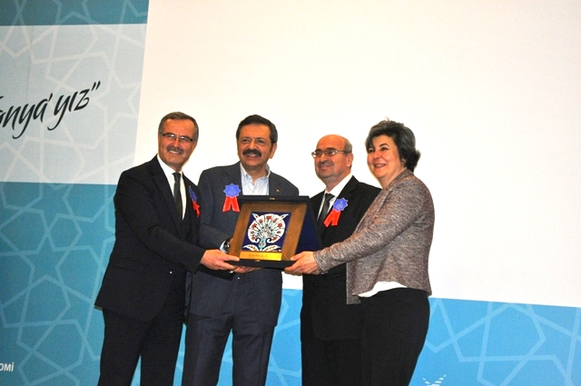 konya-ekonomi-odulleri-(4)-001.jpg