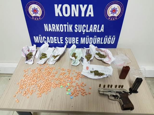 konya-merkezli-uyusturucu-operasyonu-(8)-001.jpg