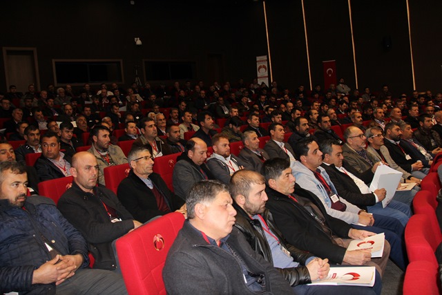 konya-seker’de-ciftcilere--(4).jpg