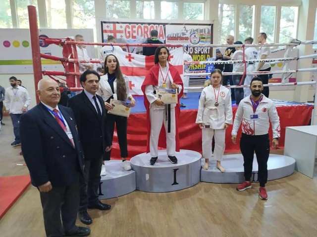konya-spor-lisesinden-dunya-sampiyonu--(2).jpg