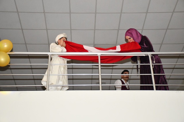 konya-valisi-toprak,-sehit-oglunun-sunnet--(7).jpeg