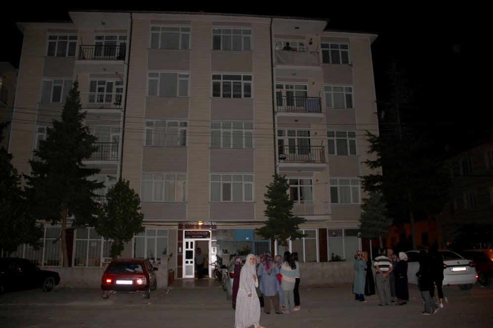 konyada-2-bina-yikilma-tehlikesine--(1).jpg