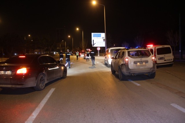 konyada-26-alkollu-surucuye-yaklasik-70-bin-lira-ceza-(3).jpg