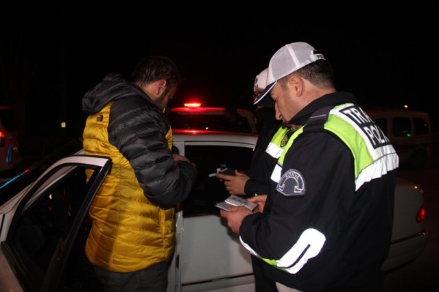 konyada-26-alkollu-surucuye-yaklasik-70-bin-lira-ceza-(4).jpg