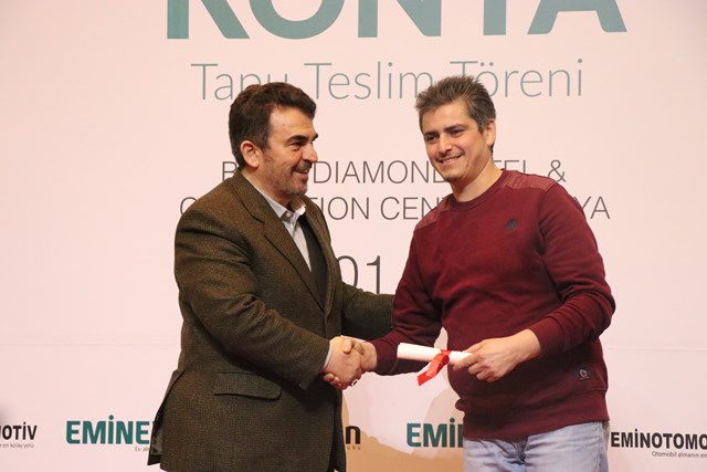 konyada-ailelerin-tapu-heyecani--(8).jpg