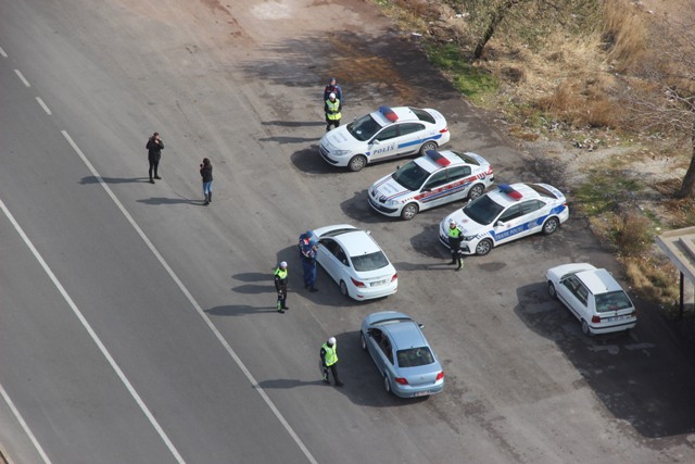 konyada-helikopterle-trafik-denetimi-(8).jpg