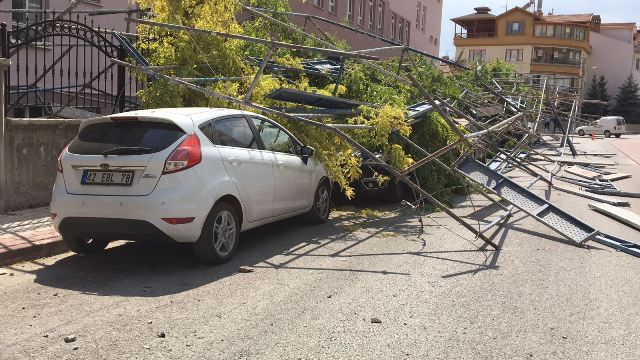 konyada-insaat-iskelesi-coktu-(3).jpg