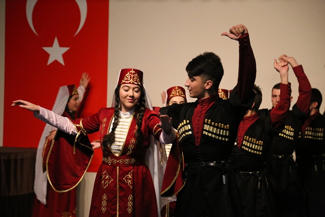konyada-karacay-malkar-dili-ve-kulturu-tanitildi-(2).jpg