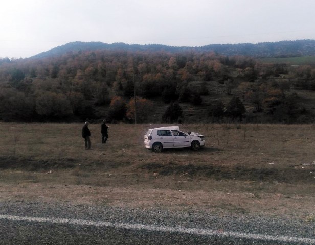 konyada-otomobil-devrildi-1-olu--(2).jpg