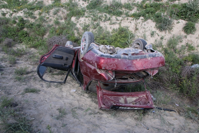 konyada-otomobil-sarampole-devrildi-1-olu,-3-yarali--(1).jpg