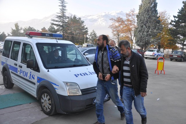 konyada-uyusturucu-operasyonu-(2)-003.jpg