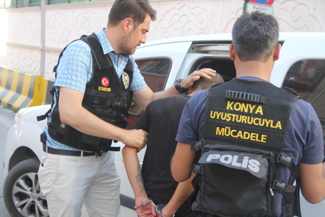 konyada-uyusturucu-operasyonu-(3).jpg