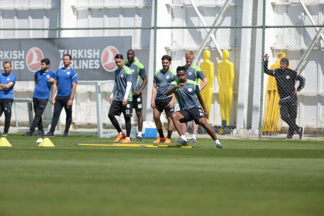 konyaspor-antrenman-001.jpg