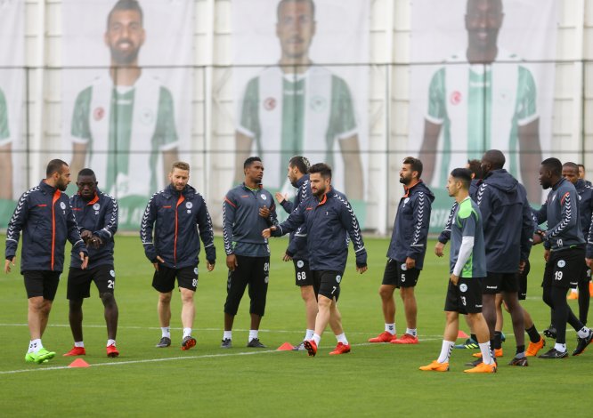 konyaspor-antrenman-002.jpg