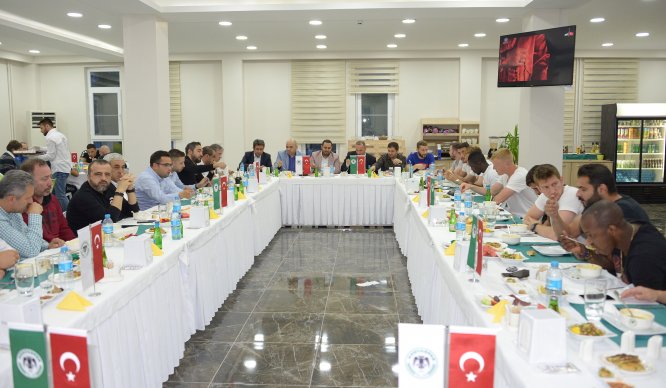 konyaspor-iftar-(1).jpg