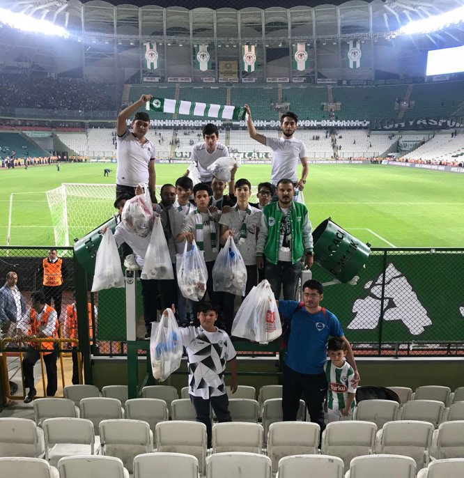konyaspor-taraftari-001.jpg