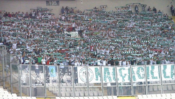 konyaspor-taraftari.jpg