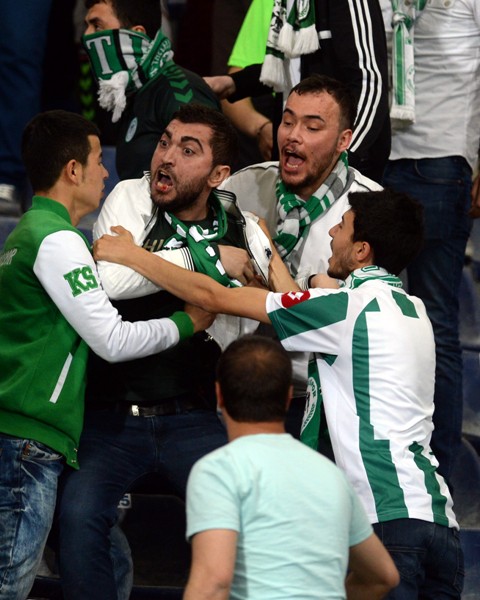 konyaspor-taraftarlar-(1).jpg