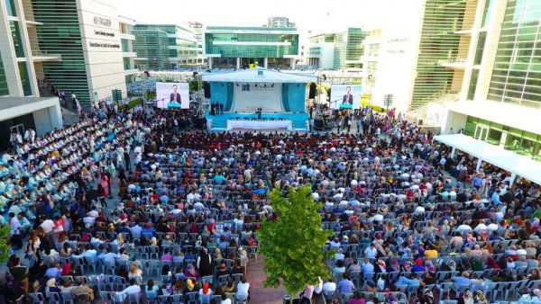 kto-karatay-universitesi-2016-2017-akademik-yili-mezunlarini-verdi-(4).jpeg