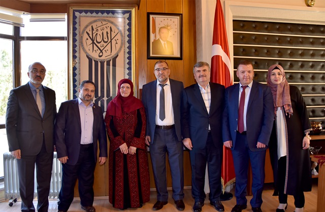 kudus-isgal-altindaysa-islam-sehirleri-kendisini-hur-kabul-edemez-(2).jpg