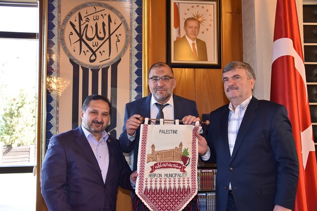 kudus-isgal-altindaysa-islam-sehirleri-kendisini-hur-kabul-edemez-(4).jpg