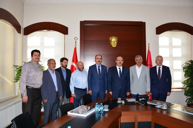 mahmut-sami-ramazanoglu-egitim-kompleksi-icin-protokol--(9).jpg
