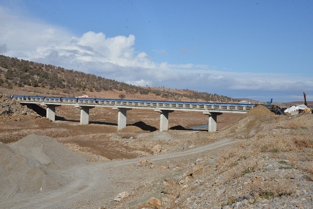 mavi-tunel-icmesuyu-isale-hattinda-inceleme-(4).jpg