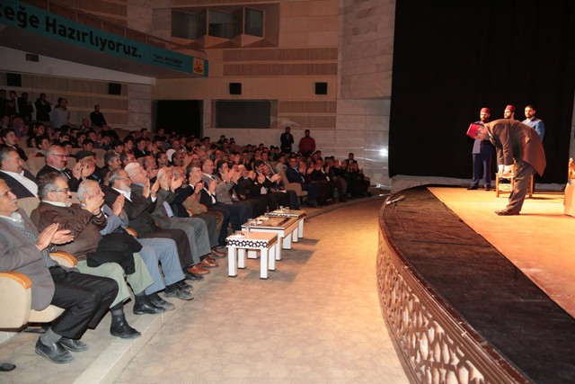 medeniyetimize-ve-mirasimiza-cok-iyi-sahip-cikmaliyiz-(5).jpg
