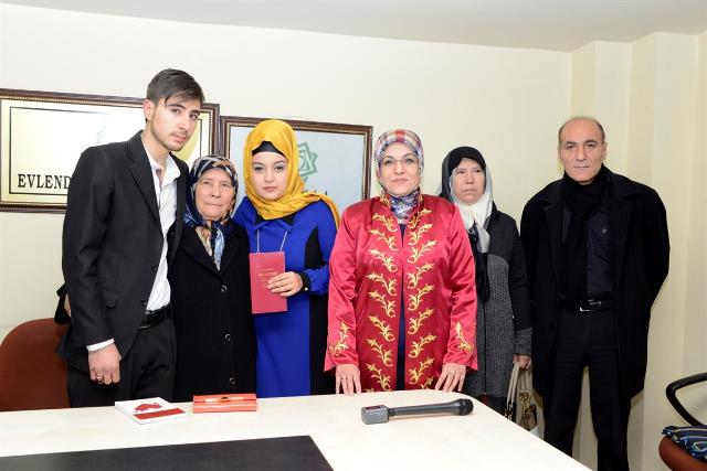 meram’da-2-bin-424-nikah--(3).jpg