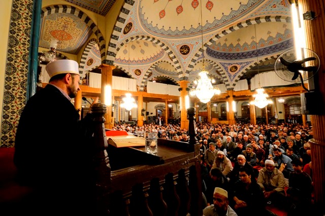 meram’da-berat-kandili-coskusu-“kandil-geceleri-kullugumuzu-tazeleme-firsatlaridir”-(2).jpg