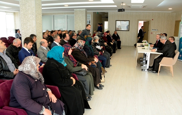 meram’da-halk-toplantilari-suruyor-(3).jpg