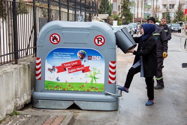 meram’da-yeni-nesil-cop-konteynerleri-(5).jpg