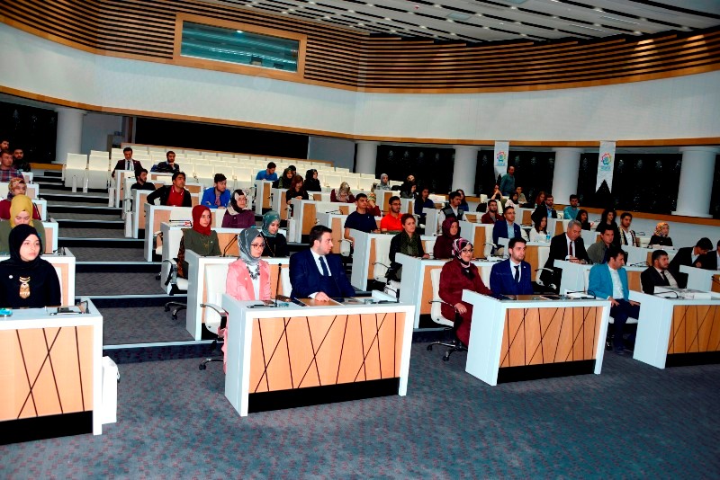meram-genclik-meclisi’nde-yeni-donem-(1).jpg