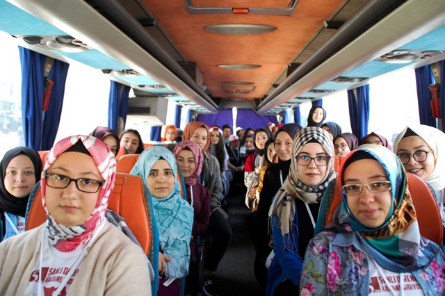 meramli-ogrenciler,-15-temmuz--(3).jpg