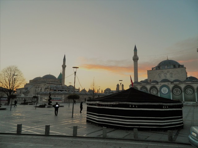 mevlana-torenlerinde-bir-ilk-(2).jpg