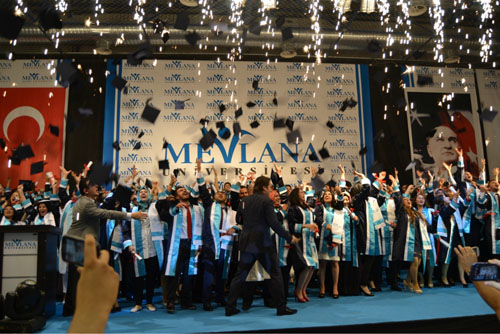 mevlana-universitesi-ilk-mezunlarini--(8)-copy.jpg