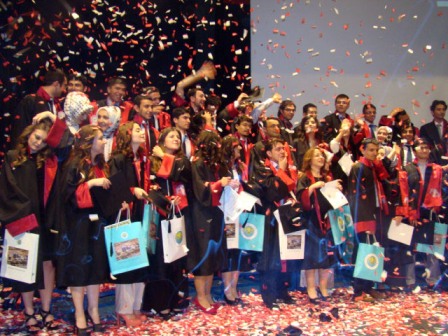 mezuniyet-toreni-6.jpg mezuniyet-toreni-6.jpg