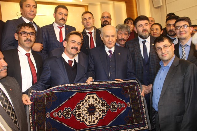 mhp-karapinar-ilce-teskilati-bahceliyi-ziyaret-etti-(3).jpg