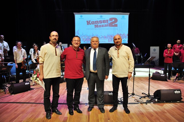 mozaik-2-konserine-yogun-ilgi.jpg