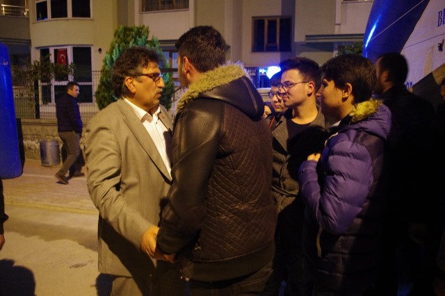 muhabirlerden-sehit-ailesine-ziyaret-(4).jpeg