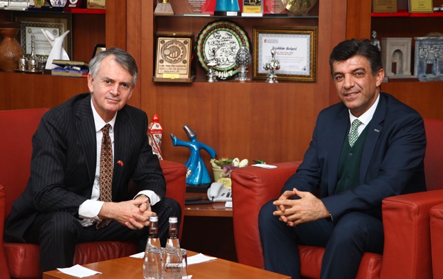 musiad-konya-subesi-kanada-buyukelcisi’ni-agirladi-(1).jpg