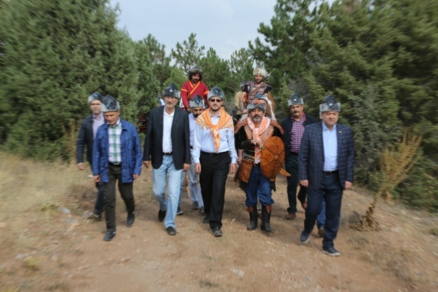 musiad-konya-subesi-tarihi-ticareti-canlandirdi-(3).jpg