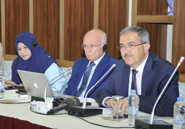 musluman-toplumlarda-yuksek-ogretim-ve-sorunlari-konusuldu-(1).jpg
