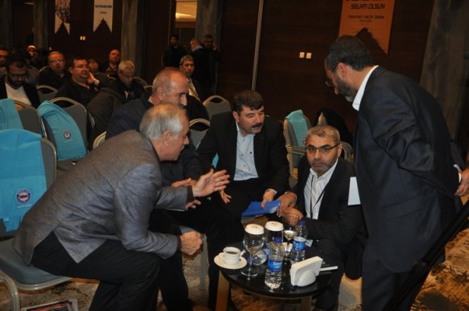 nazif-karlier-yeniden-baskan--(2).jpg
