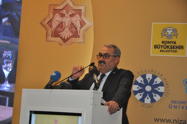 nizamulmulk-konferansi--(7).jpg