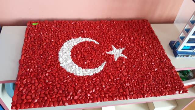 ogrenciler-bayrak-sergisinde-yaristi--(1).jpeg